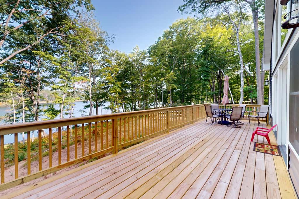 Sunrise Lodge