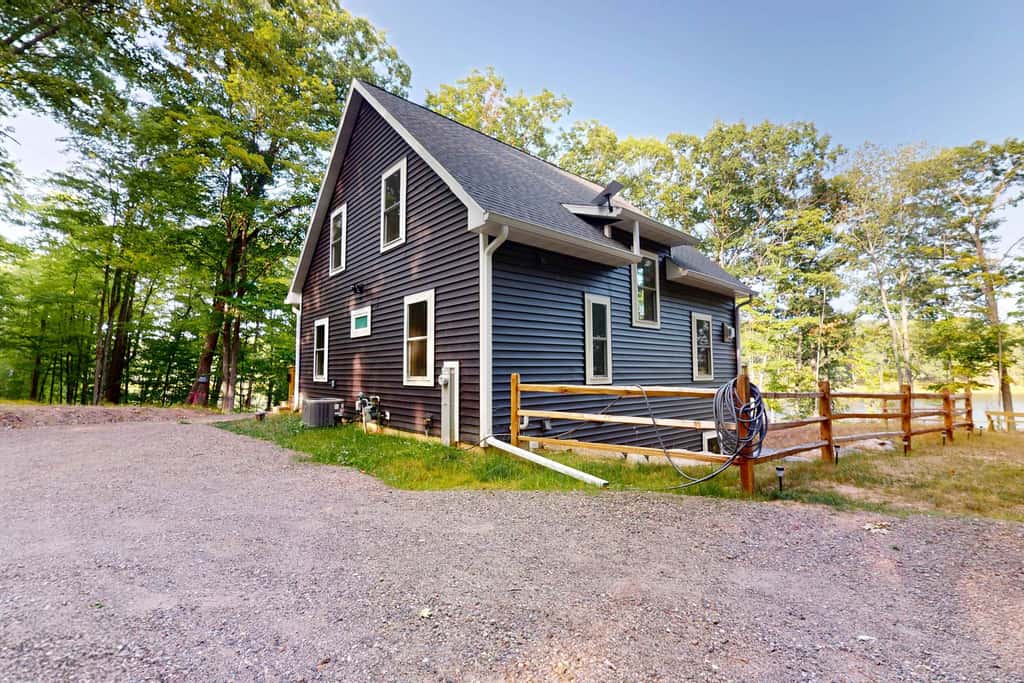 Sunrise Lodge