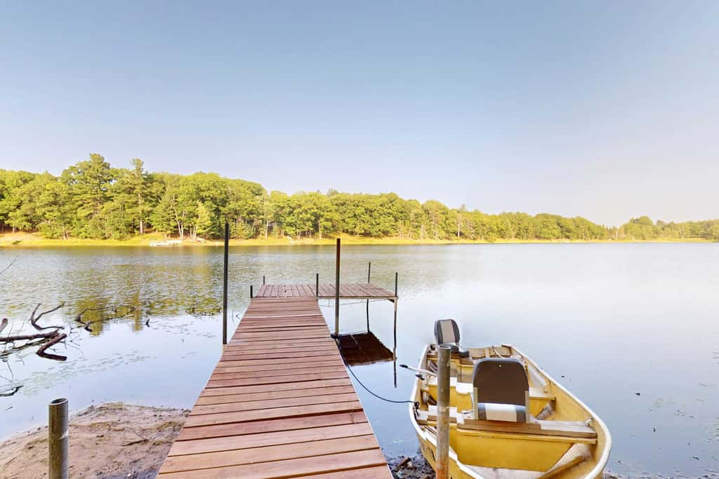 Sunrise Lodge