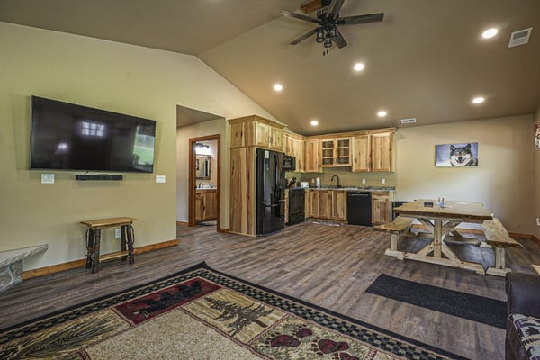 Contemporary dog-friendly cabins with hot tub, fireplaces, patios, & game room