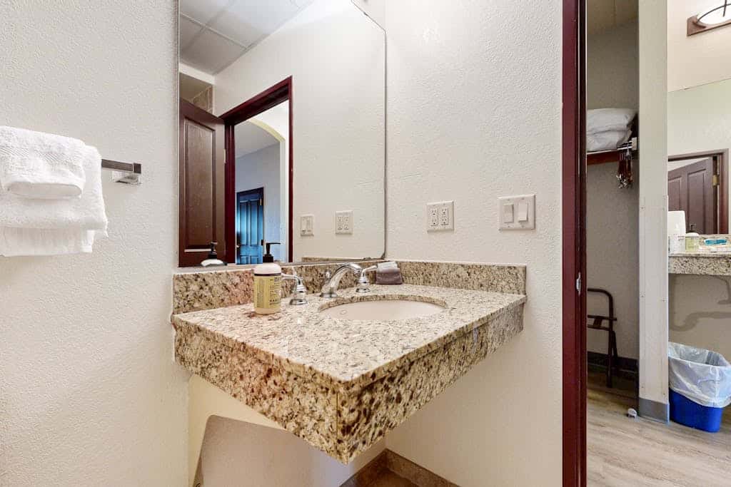 Chula Vista Condo 2344 & 2346 Full Property
