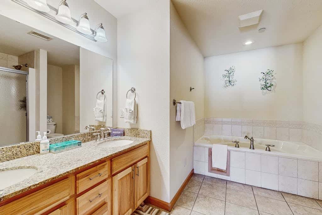 Sunset Condominiums- Golf View