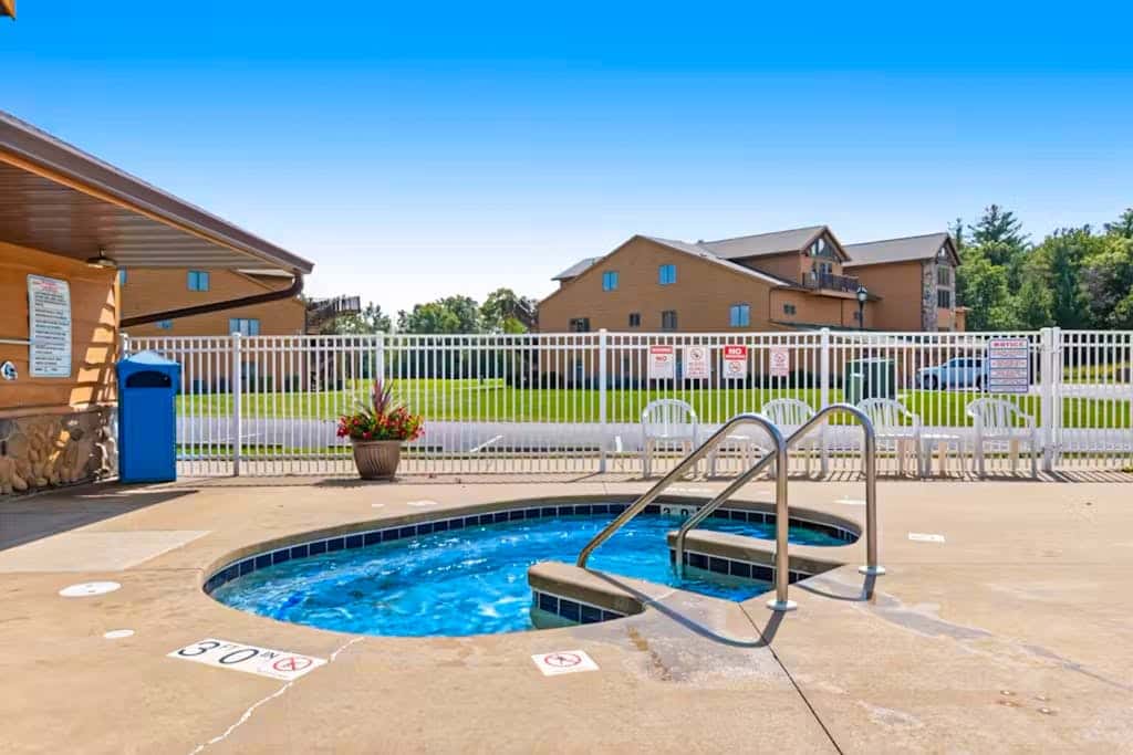 Sunset Condominiums- Golf View