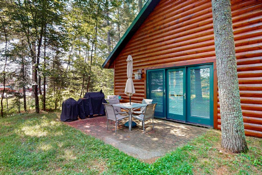 Cozy Cabin on the Turtle Flambeau Flowage, great for all seasons!