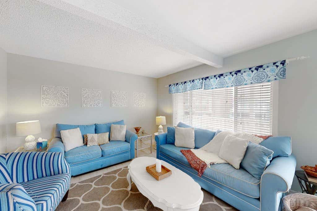 Dewey Villas - 24 Dickinson Ave, Unit #8B