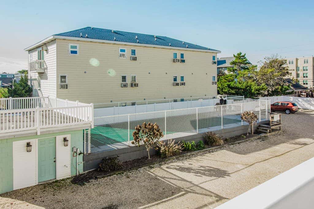 Dewey Villas - 24 Dickinson Ave, Unit #8B