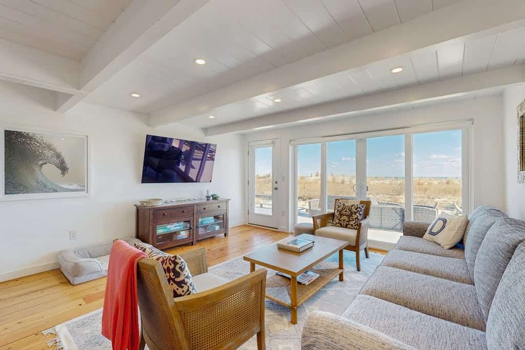 Town of Dewey Beach spacious townhouse w/ocean views & beach access
