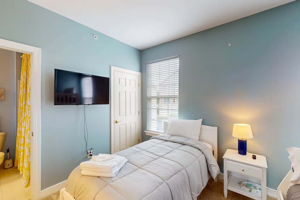 The Villages of Five Points - 17228 Chatham St