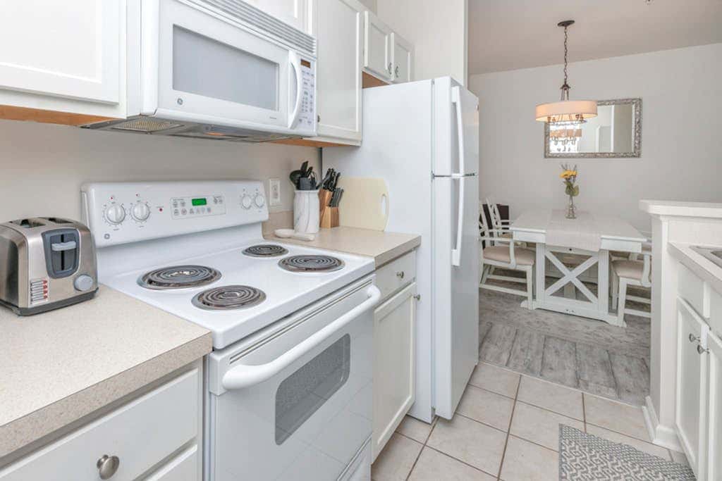 Villas at Bay Crossing - 34670 Villa Cir, Unit #2206