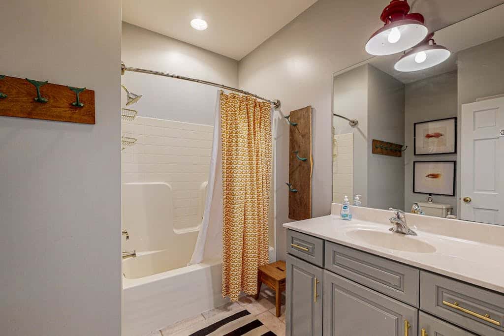 Rehoboth Beach - 21163 Bayview Rd