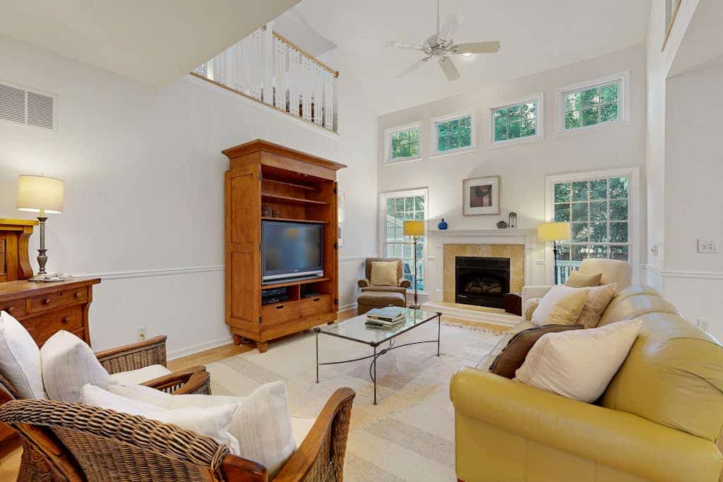 Town of Rehoboth Beach spacious house w/patio, deck, grill, partial lake view