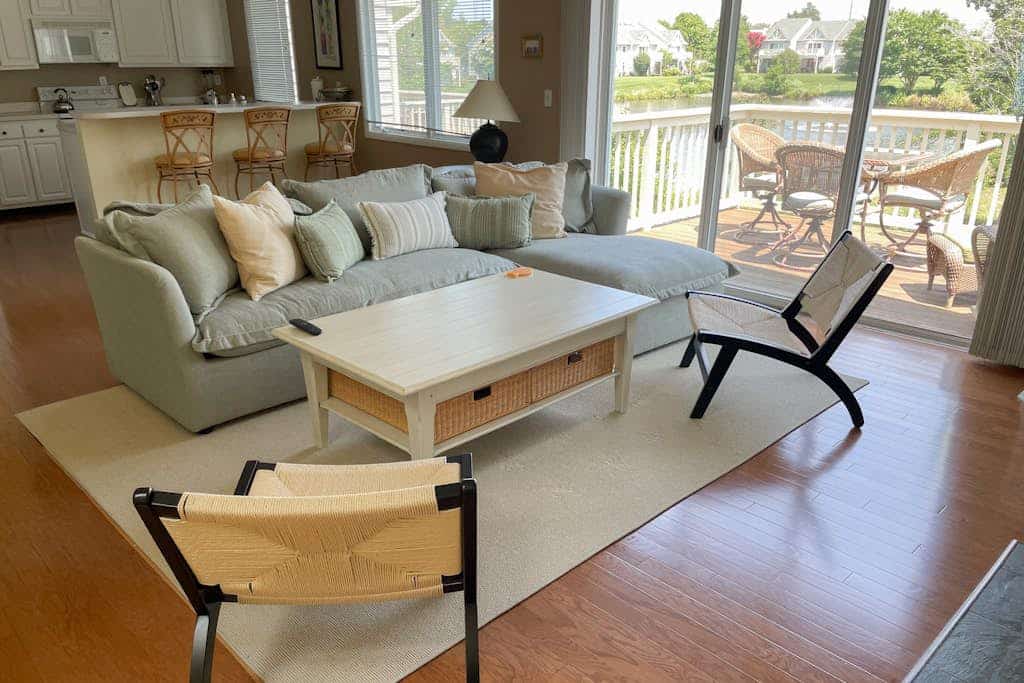 Spring Lake Condo with balcony, free WIFI, W/D, shared pool