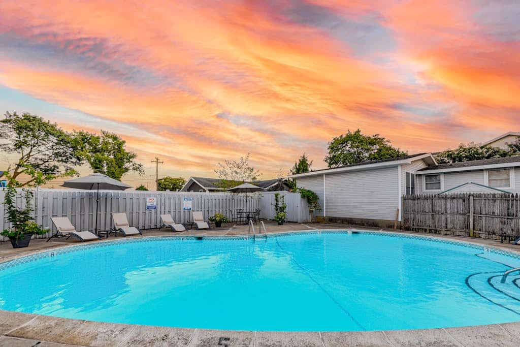 Rehoboth Beach House-Inviting space with pool, fast WiFi, & W/D