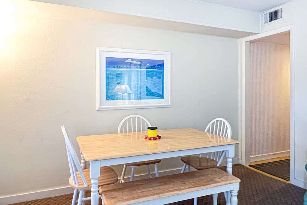 2nd-floor Sunspot condo steps from beach with balcony, outdoor shower, W/D, & AC
