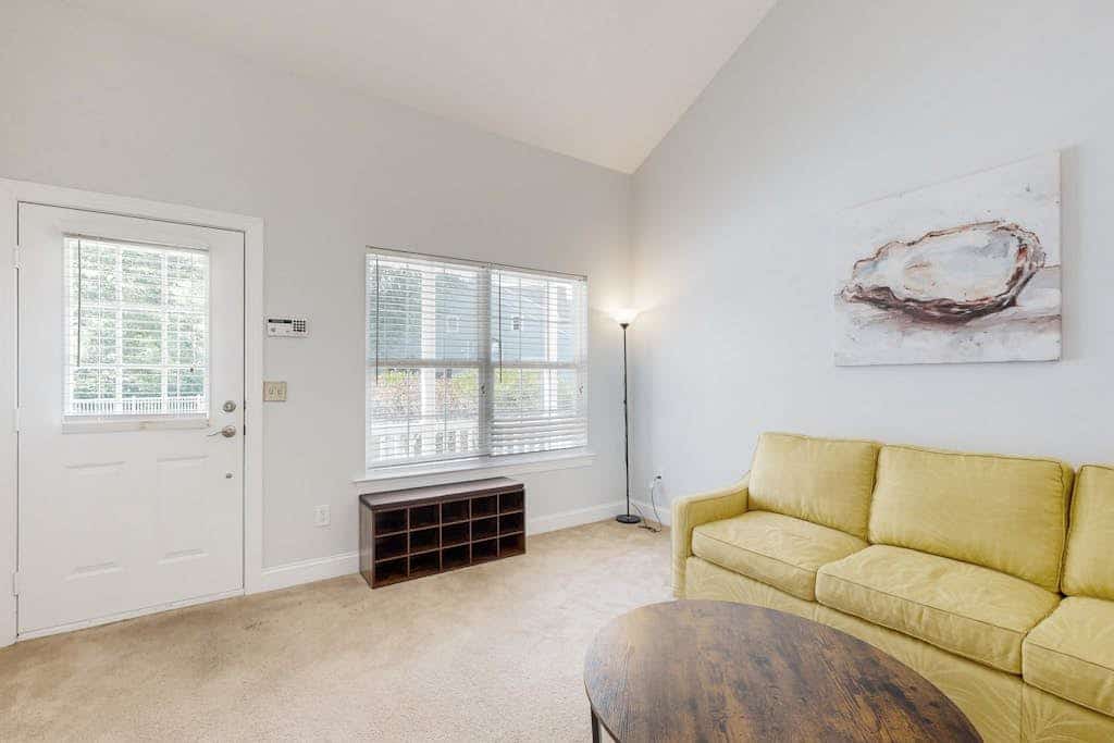 The Reserves of Nassau townhome w/shared pool, W/D & free WIFI