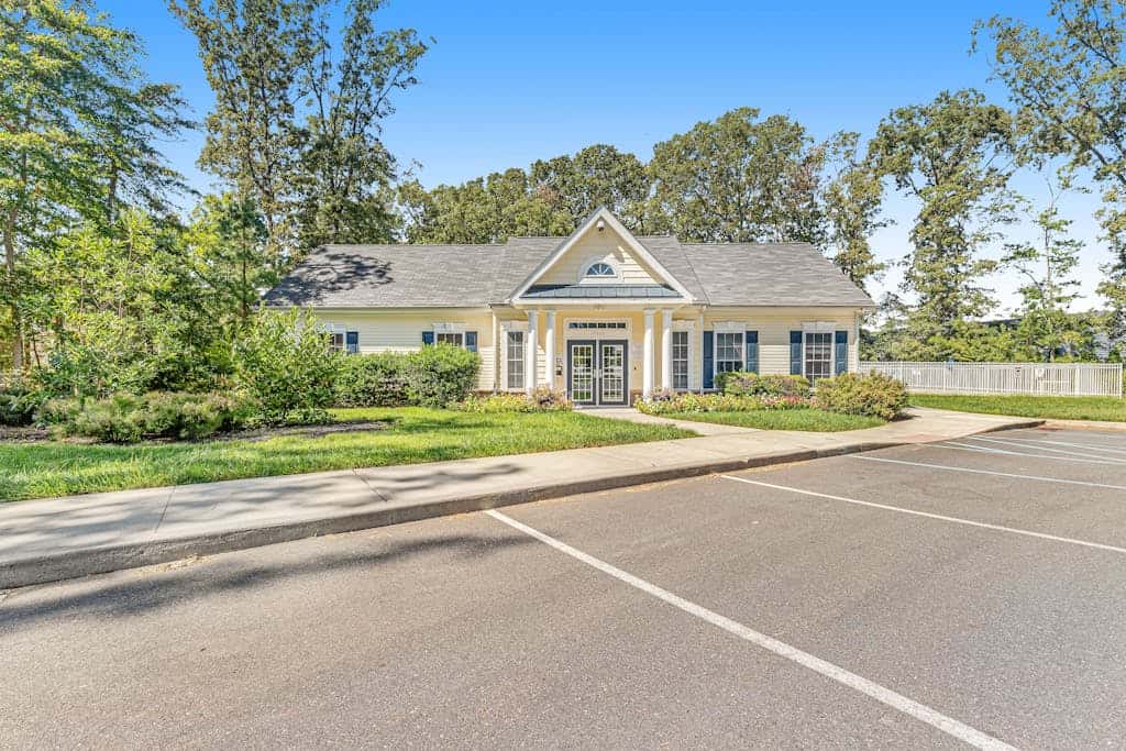 Grande at Canal Pointe - 41374 Gloucester Dr