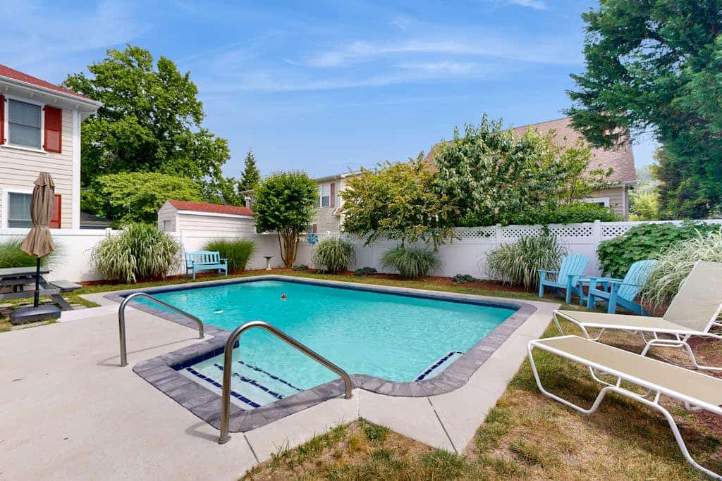 Dog-friendly, 2-story home near beach with private outdoor pool, W/D & AC