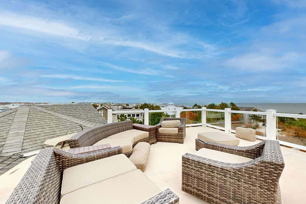 The Chancellery pet friendly house with private patio, balcony & grill
