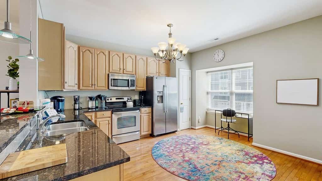 Rehoboth Crossing townhouse with pool, gym, balcony, grill, W/D, bikes, & patio