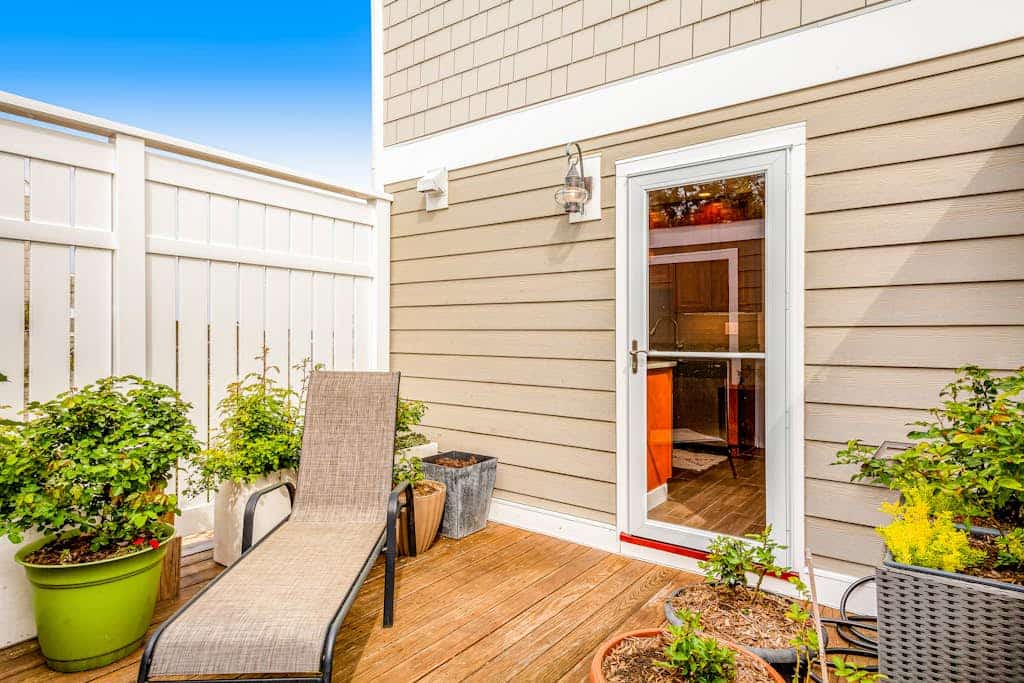 Dog-friendly oceanfront escape at Lewes with fast WiFi & AC - right on the beach