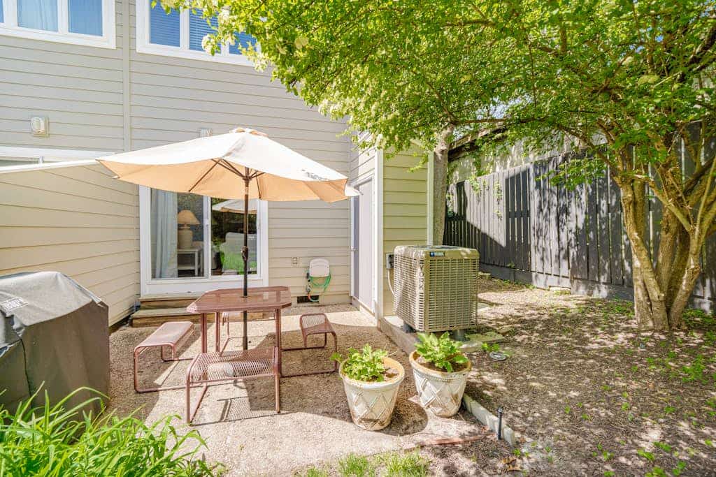 Lovely dog-friendly Scarborough Village home with spiral staircase, patio & W/D
