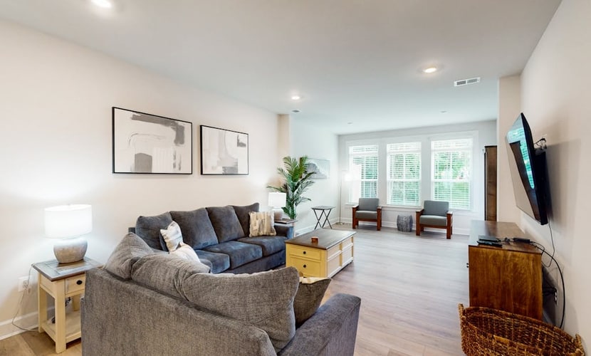 The Peninsula spacious home w/community pool, hot tub, tennis courts