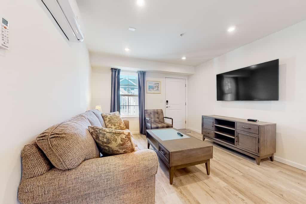 Rehoboth Beach House with outdoor pool, clubhouse, & washer/dryer