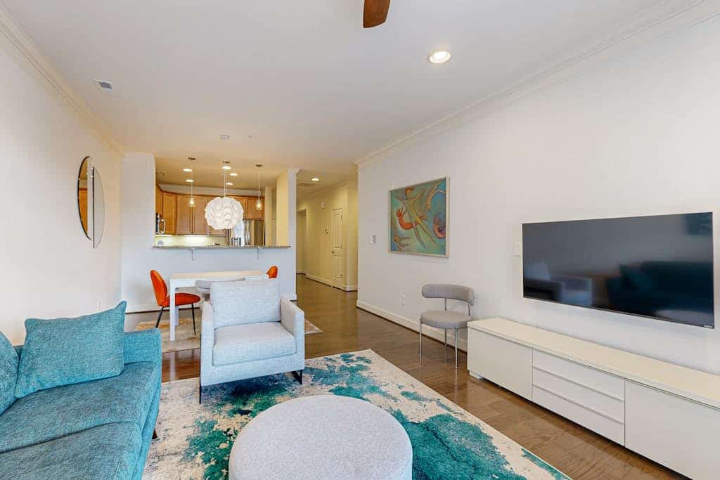 Grande at Canal Pointe 1st floor condo w/shared pool, tennis court & gym