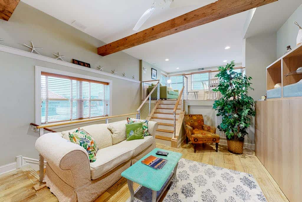 Downtown beachfront loft-style condo with central AC & W/D - walk to boardwalk