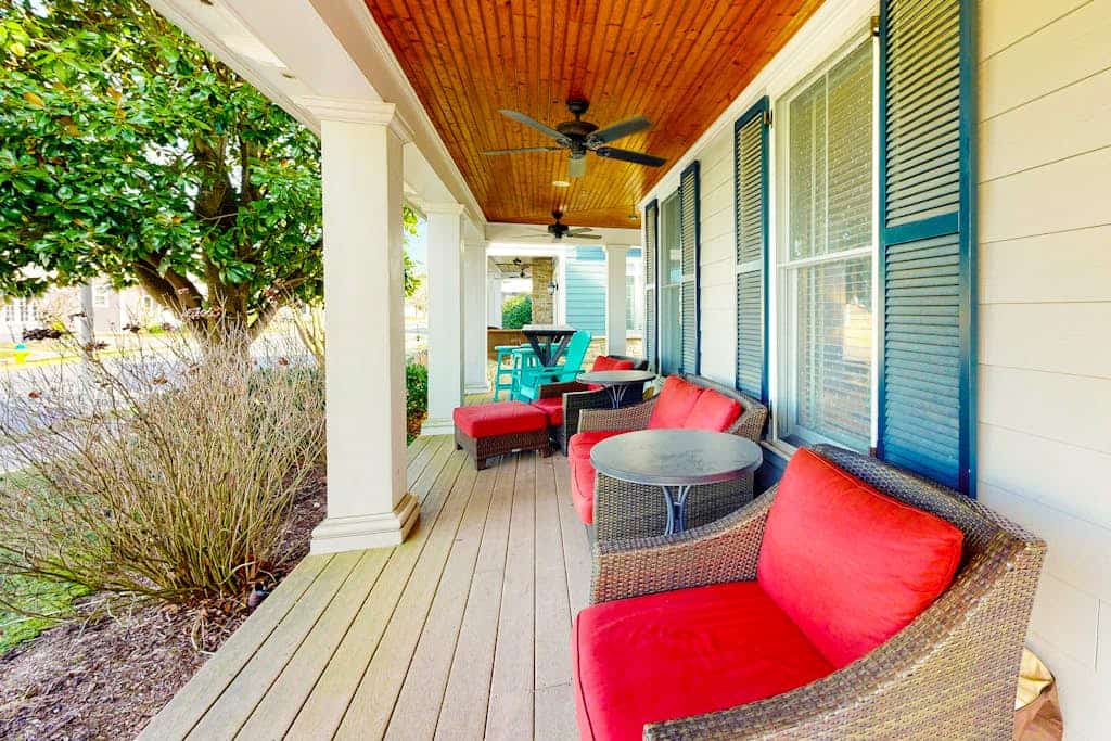 Elegant house near the ocean with AC, W/D & outdoor space - walk to boardwalk