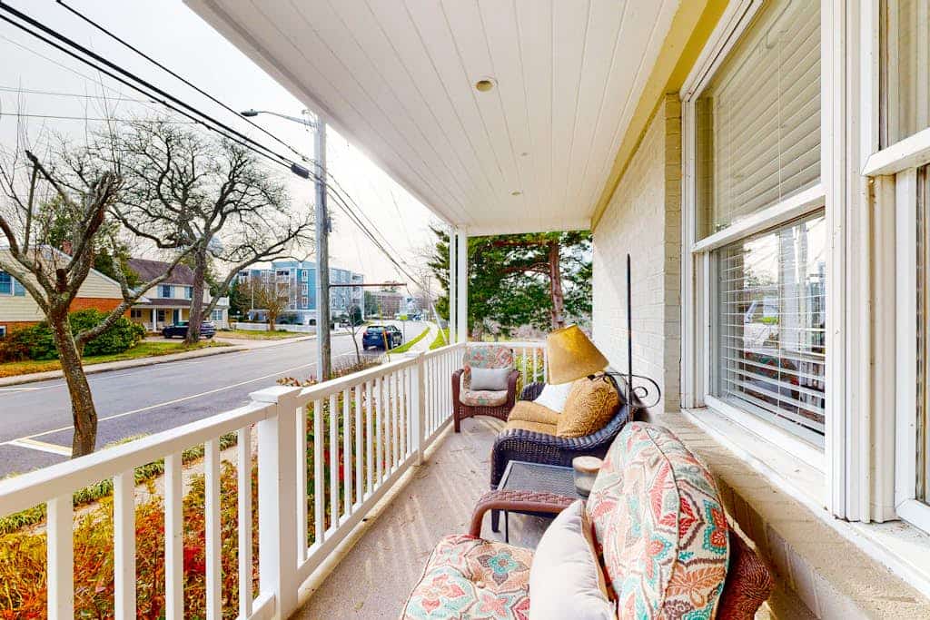 Town of Rehoboth Beach dog-friendly home with fireplace & W/D - walk everywhere