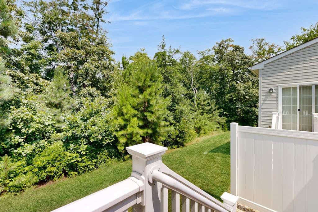 Grande at Canal Pointe spacious condo w/shared pool, W/D & free WIFI