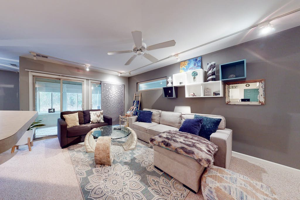 The Plantations - 18512 Belle Grove Rd, Unit #6