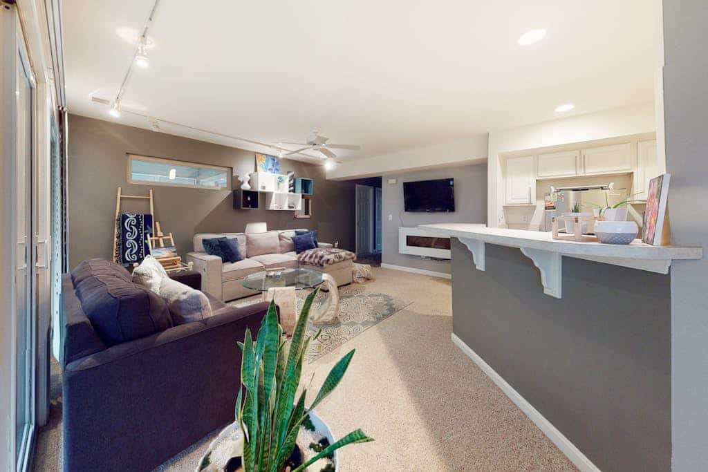 The Plantations condo with sunroom - near beach