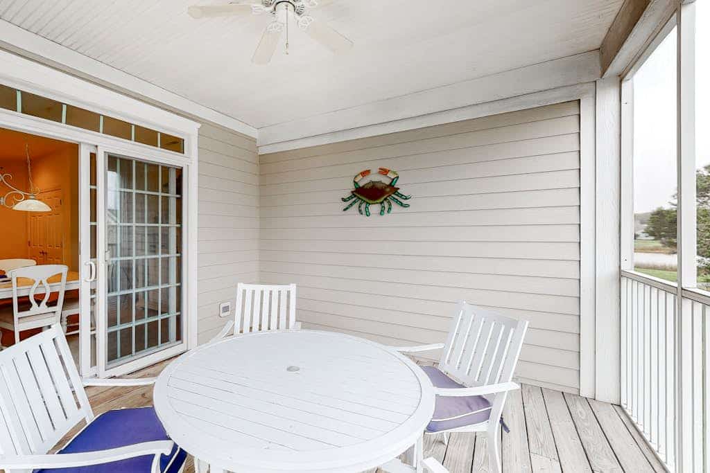 Bear Trap Dunes 2nd floor condo w/ tennis court, pool, and golf on-site