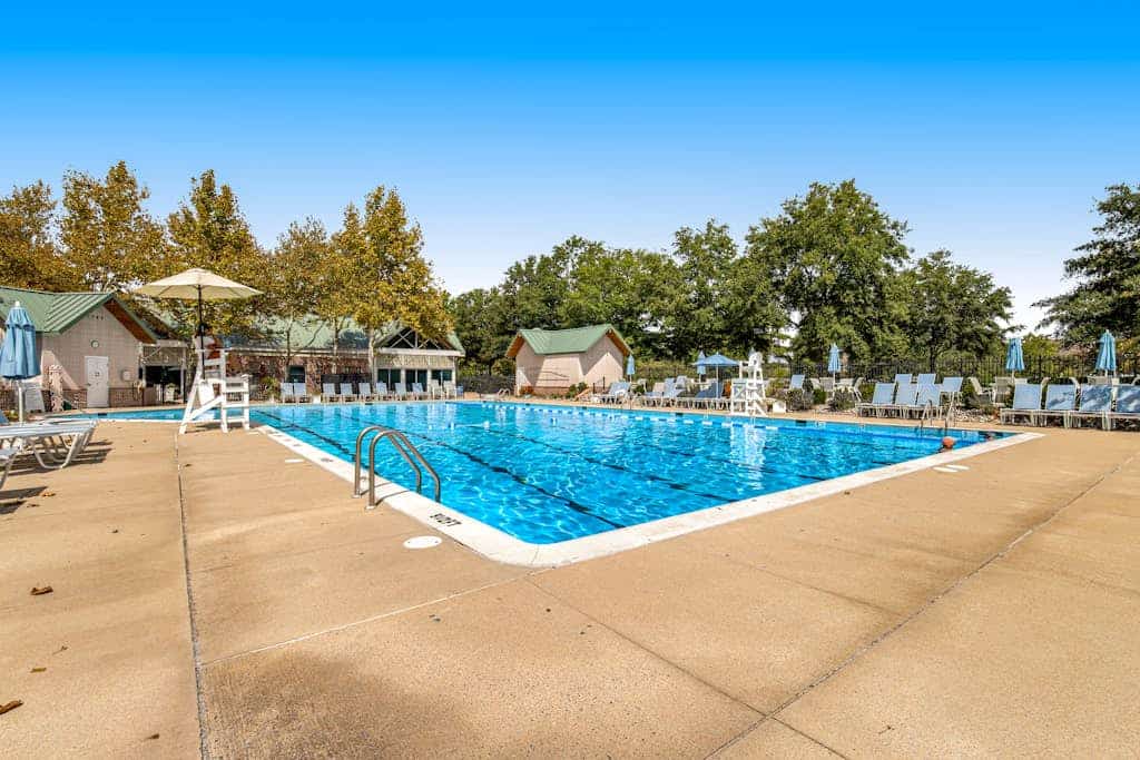 Bear Trap Dunes townhouse w/ shared pool, shared sauna, golf on-site, WiFi