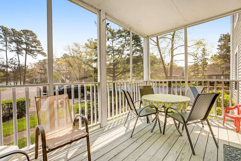 Sea Colony Tennis 1st-floor condo with pool, sauna, & basketball court