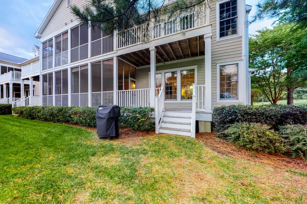 Bear Trap Dunes 1st floor condo w/ shared sauna, golf on-site, and tennis court