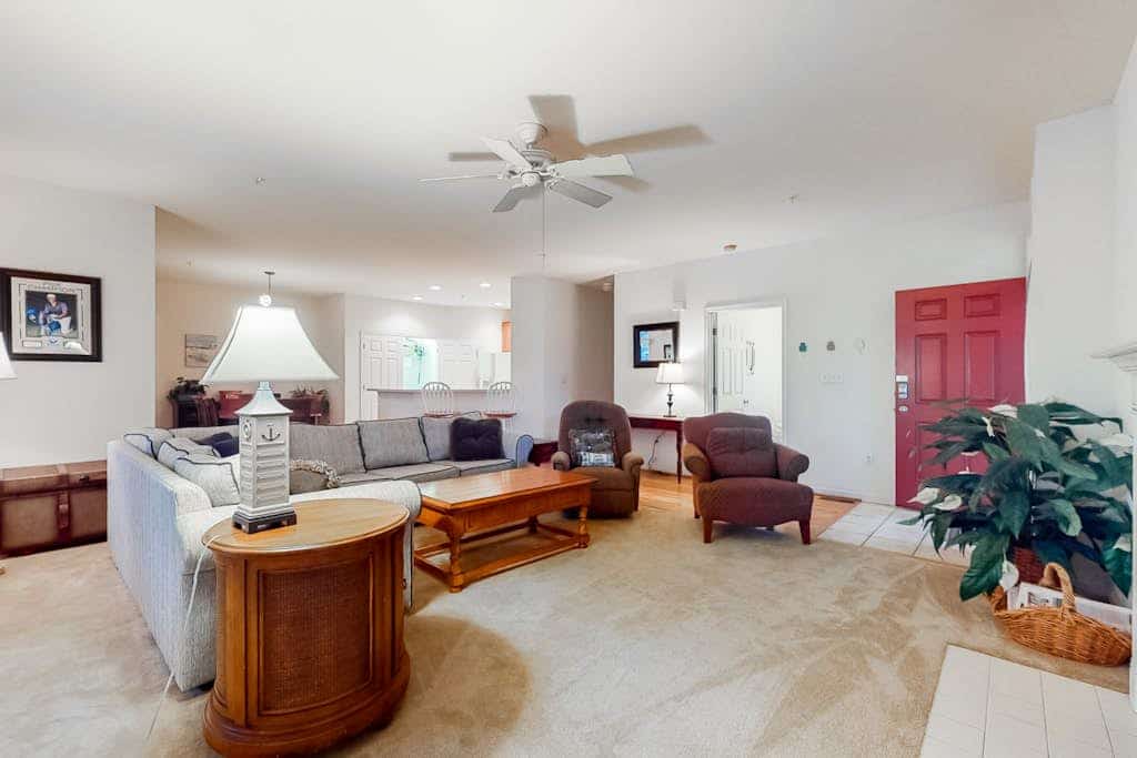 Bear Trap Dunes 1st floor condo w/ shared sauna, golf on-site, and tennis court