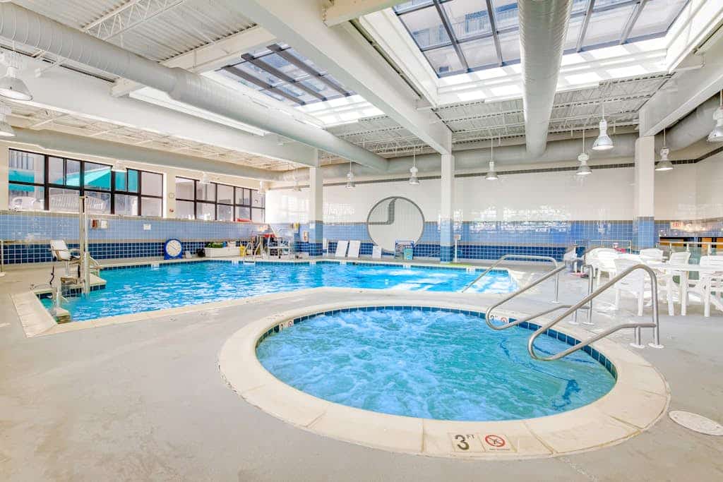 Sea Colony Tennis 1st-floor condo with gym, sauna, & tennis court