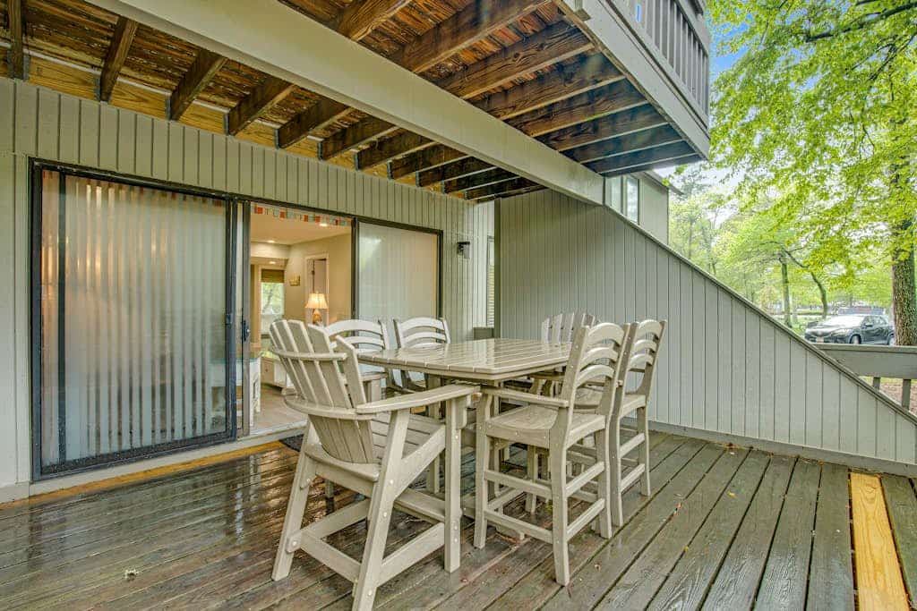 Sea Colony Tennis 1st-floor condo with balcony & tennis court
