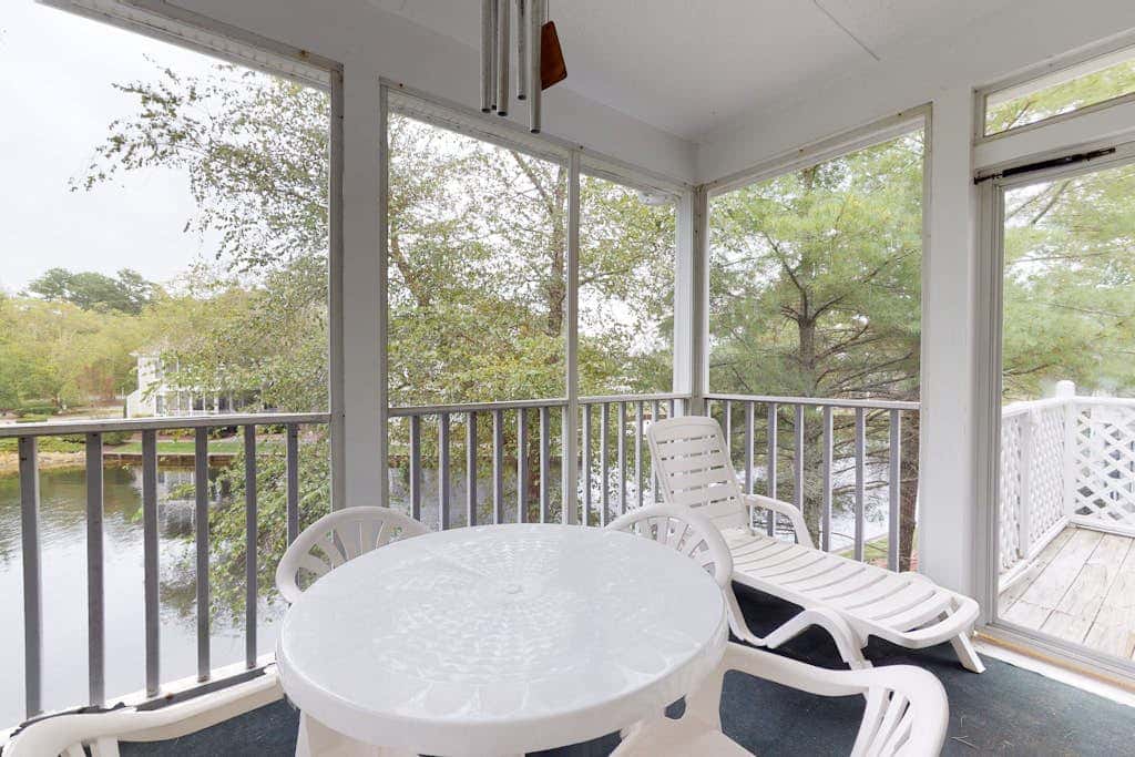 Sea Colony - 19007 Lakeview Ct
