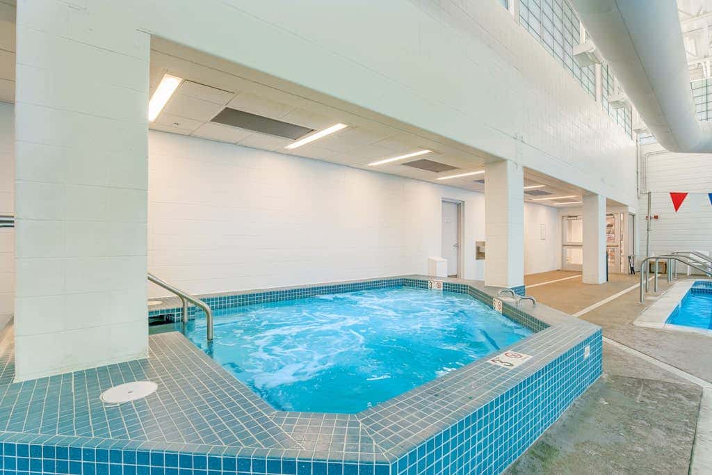 Sea Colony - 19007 Lakeview Ct
