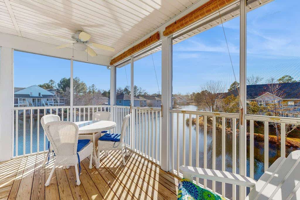 2nd-floor Sea Colony Tennis condo with sauna, pool, & basketball court