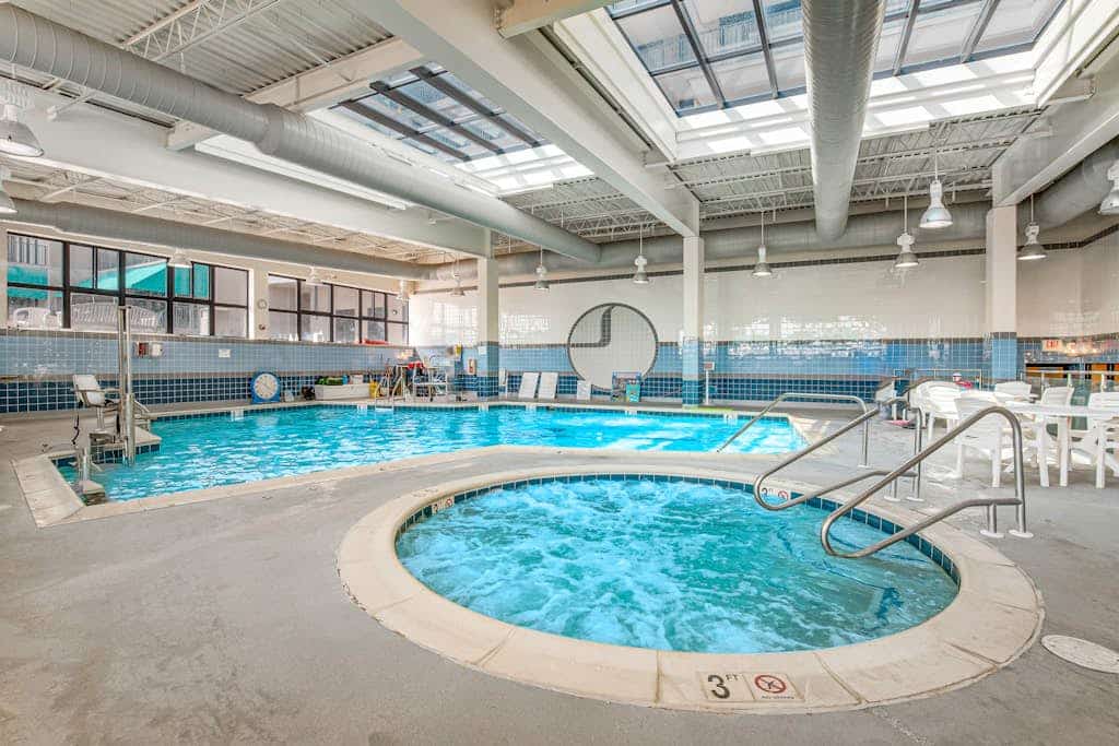 Sea Colony Tennis townhouse with sauna, gym, & basketball court