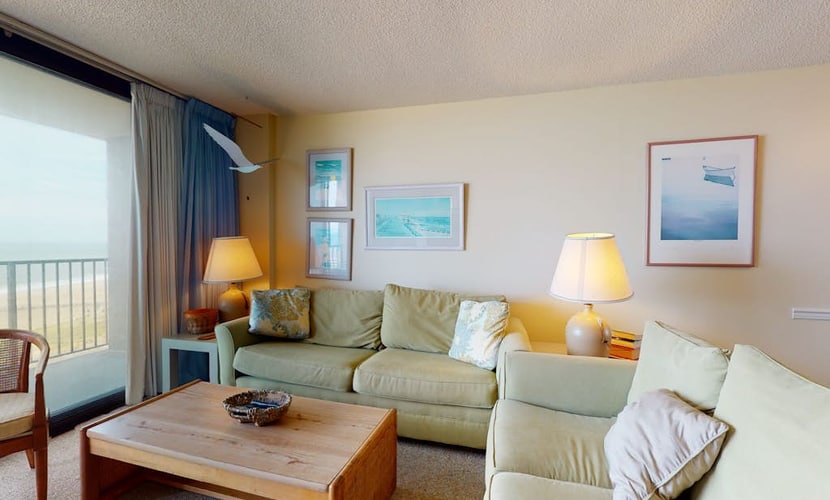 Sea Colony Ocean 7th floor condo w/ free WiFi, elevator, and tennis court