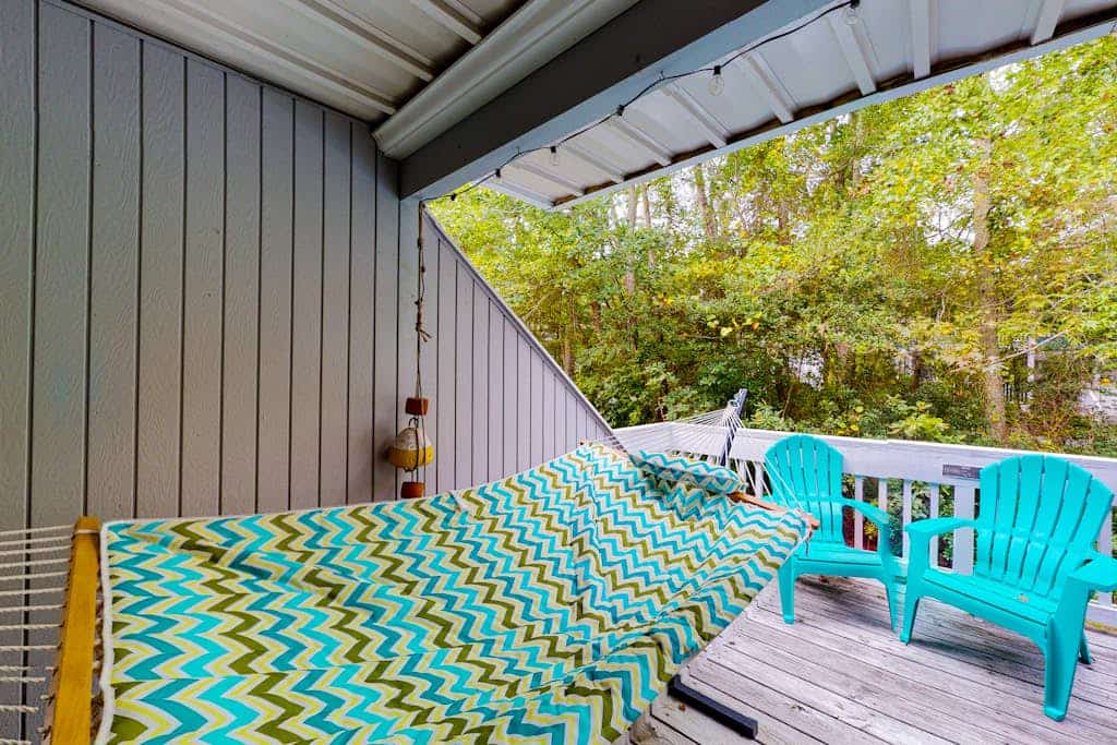 Sea Colony Tennis 1st-floor condo sauna & tennis court