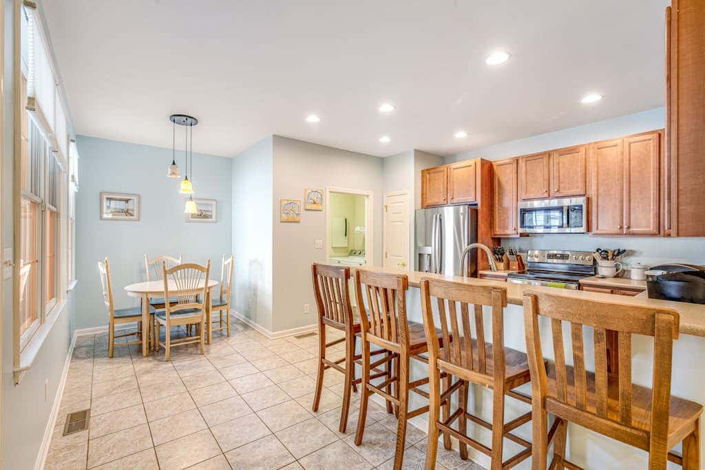 Bayside Resort - 11420 West Sand Cove Rd