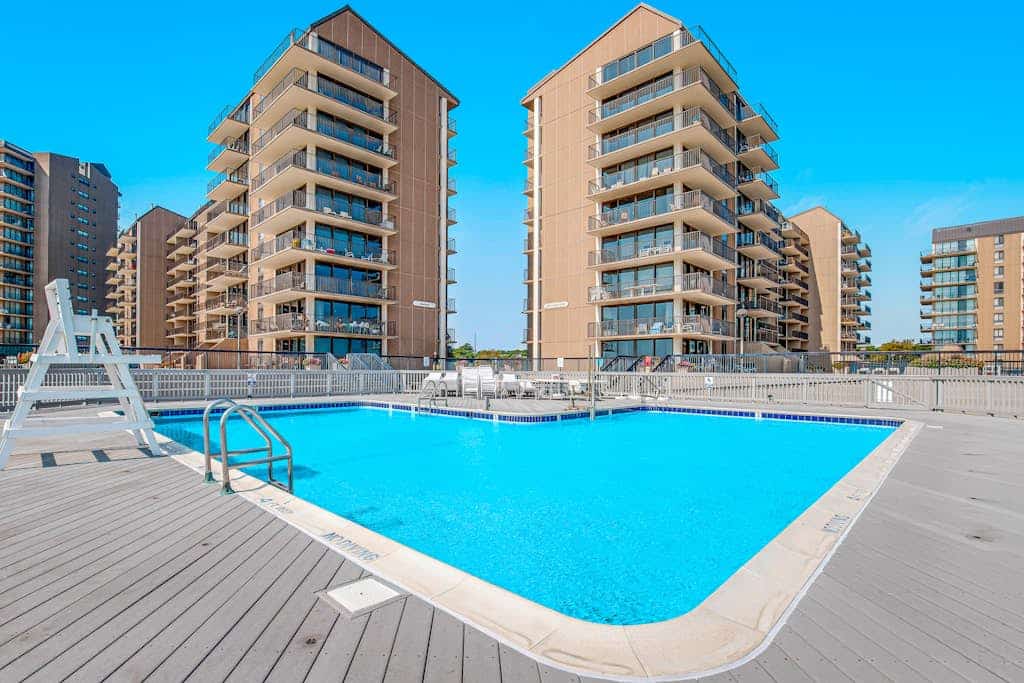 Sea Colony Ocean 9th floor condo w/ elevator, basketball court, and free WiFi