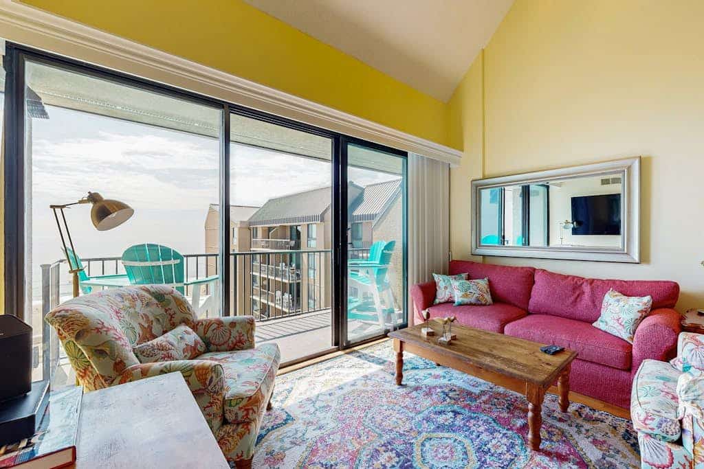 Sea Colony Ocean 9th floor condo w/ elevator, basketball court, and free WiFi